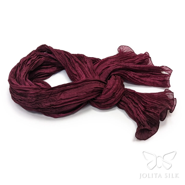 burgundiška raudona silkine skarele