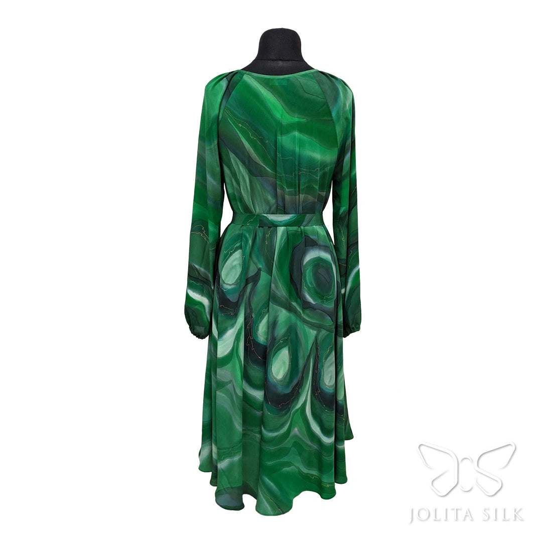ilga platejanti silkine suknele